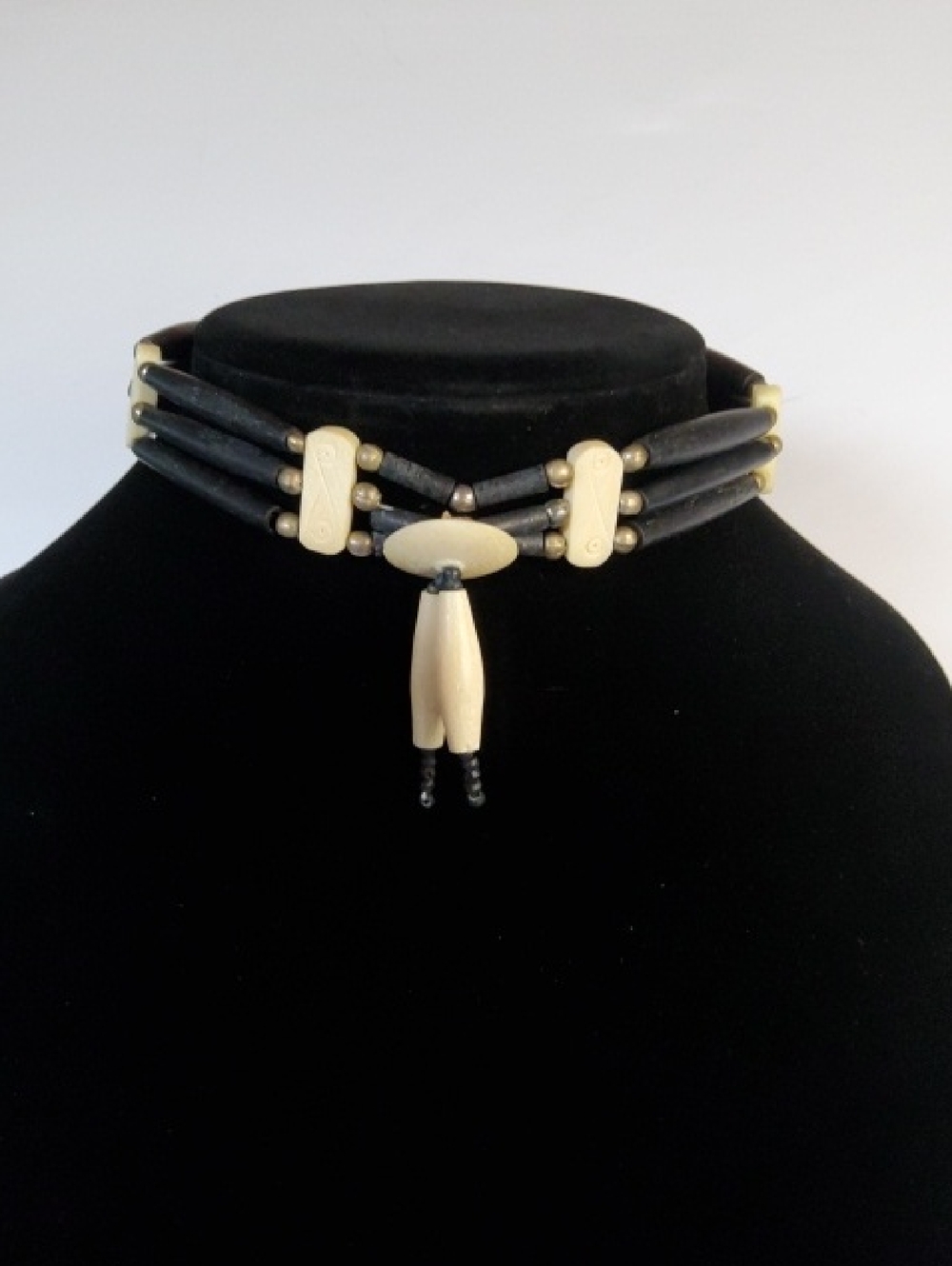 Native American 3 Strand Chocker Necklace.